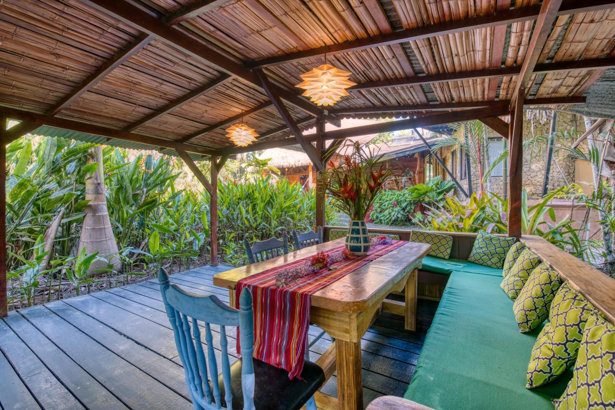 Tree House Beachfront Lodge Puerto Viejo de Talamanca Exterior foto